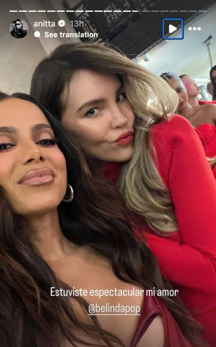 Anitta apoyó a Belinda luego de su caída durante el desfile en París.