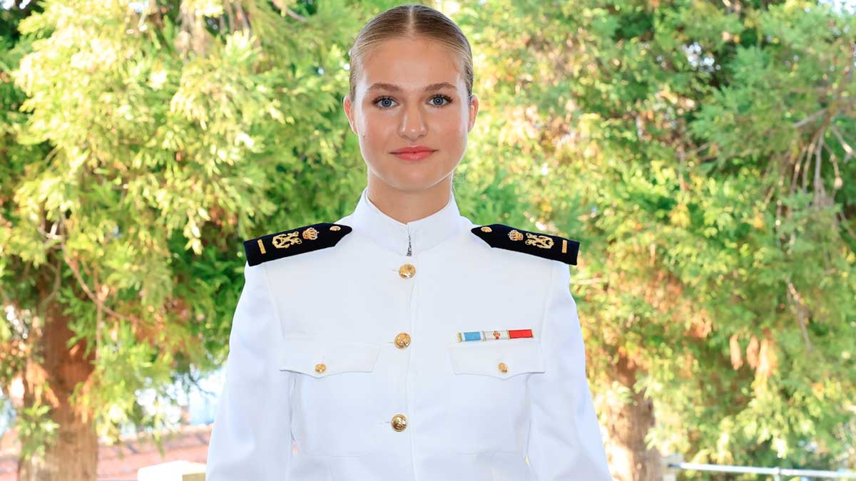 La princesa Leonor ingresó a la Escuela Naval de Marín para continuar con su entrenamiento militar por cielo, mar y tierra.