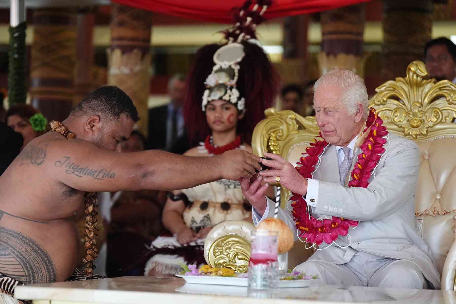 El rey Carlos III concluyó su gira por Samoa y Asutralia.