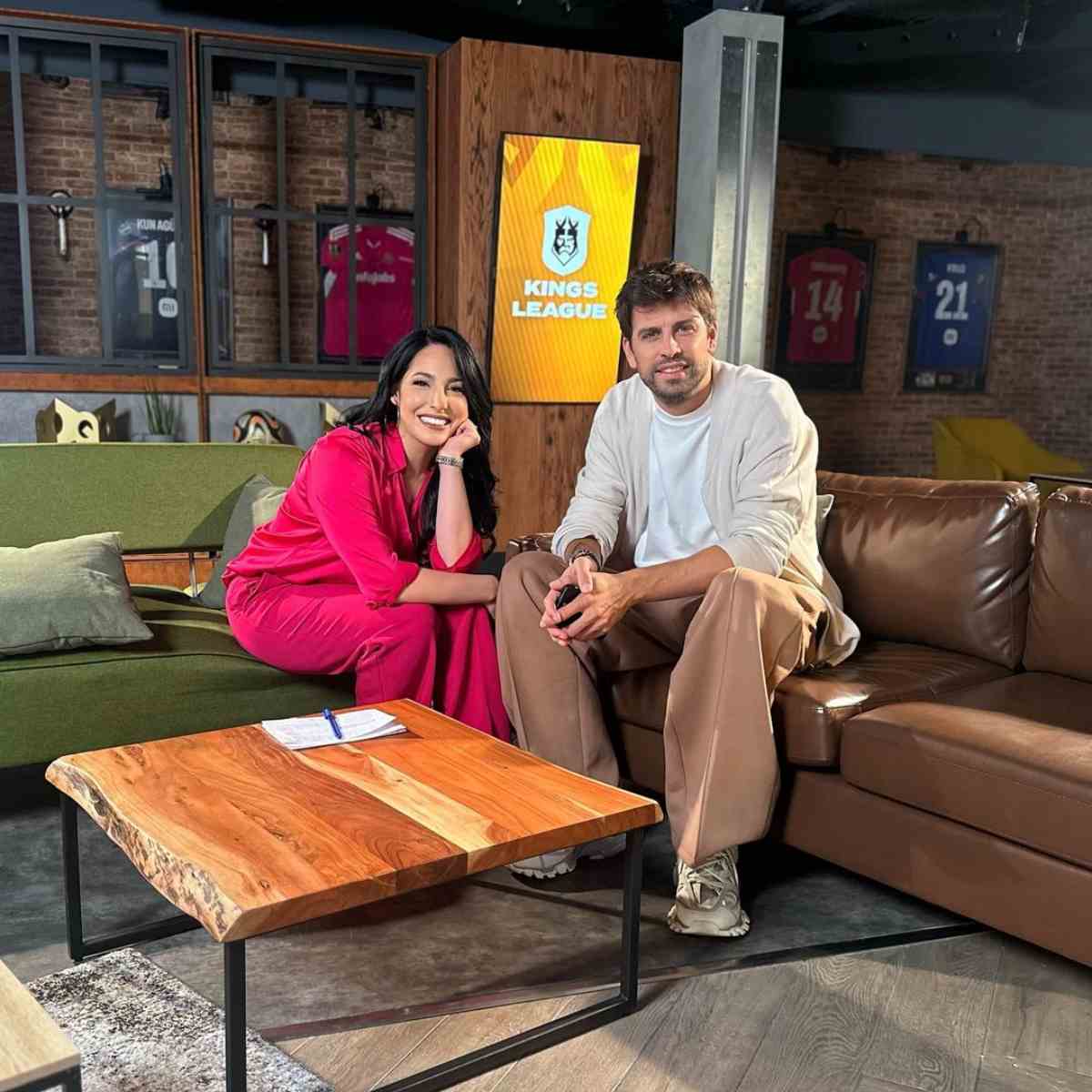 Gerard Piqué fue entrevistado por la periodista Alejandra Oraa. 
