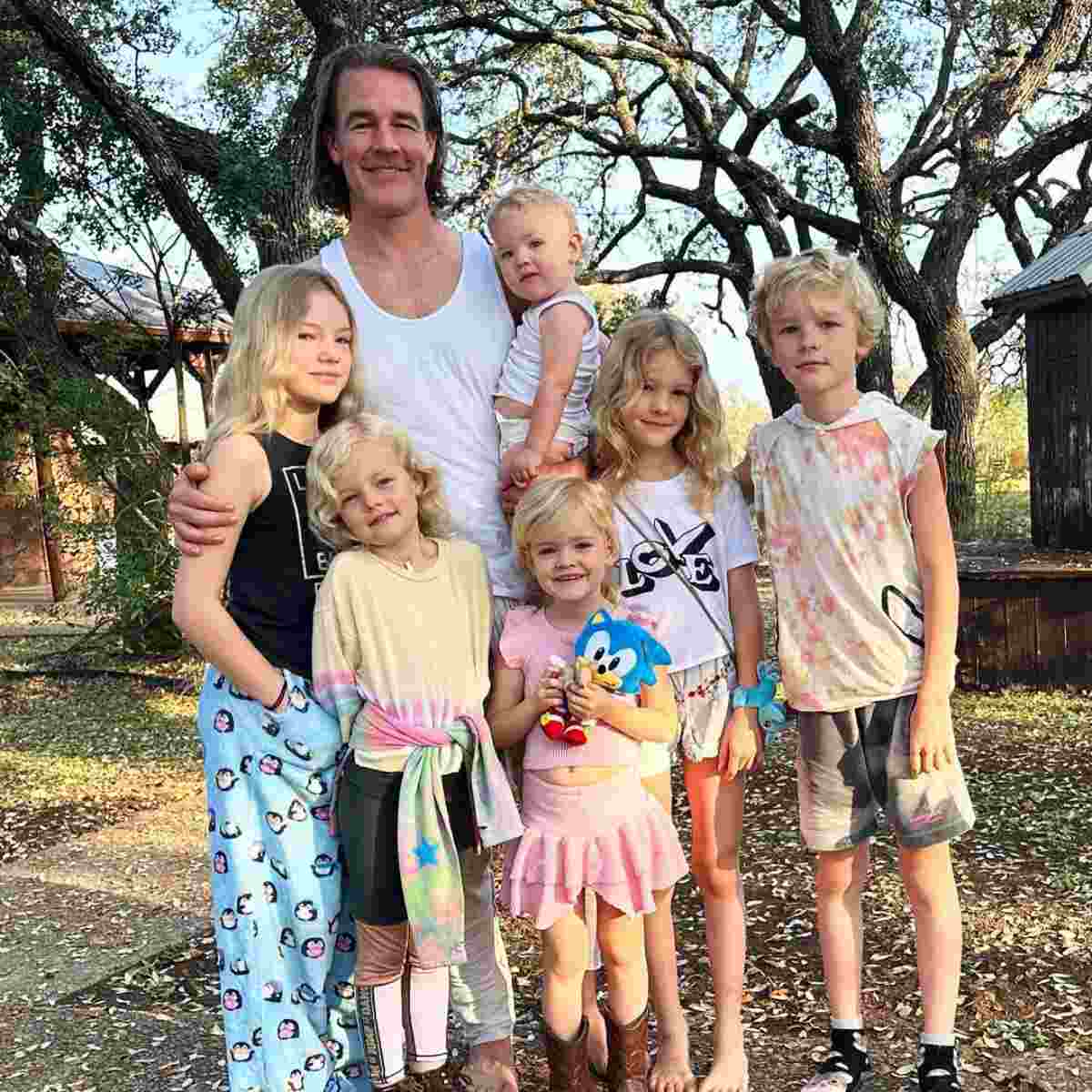 James Van Der Beek y su esposa Kimberly tienen seis hijos. 