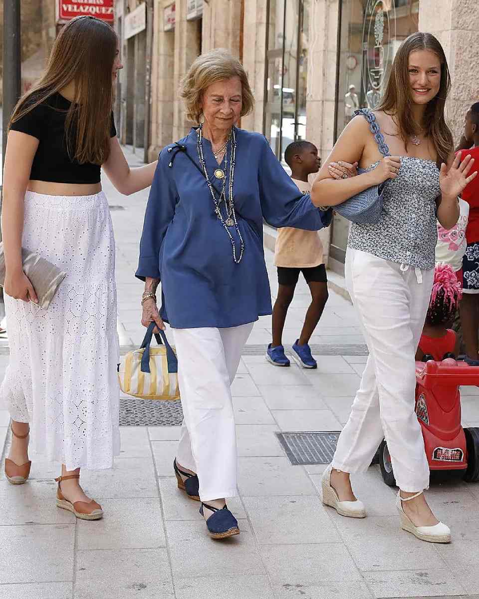 A pesar del cariño, la reina Sofía ha preferido heredar sus bienes a sus tres hijos.