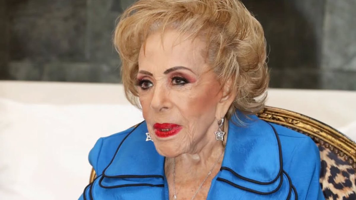 Silvia Pinal es hospitalizada otra vez, su hija Sylvia Pasquel habla de la bacteria que impidió que fuera dada de alta como se esperaba