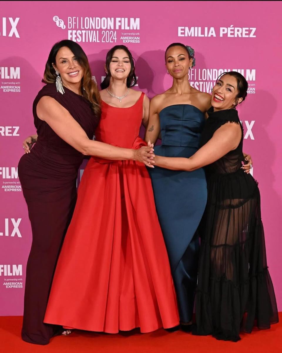 Carla Gascón, Selena Gomez, Zoe Saldana y Adriana Paz.