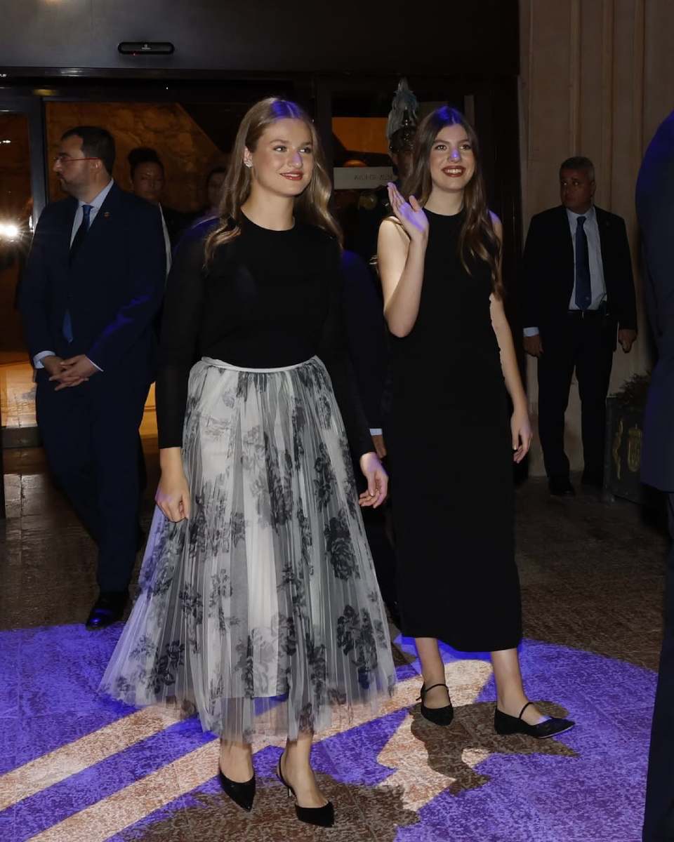 Una experta en grafología reveló que la princesa Leonor es más reservada, mientras que la infanta Sofía es más espontánea.
