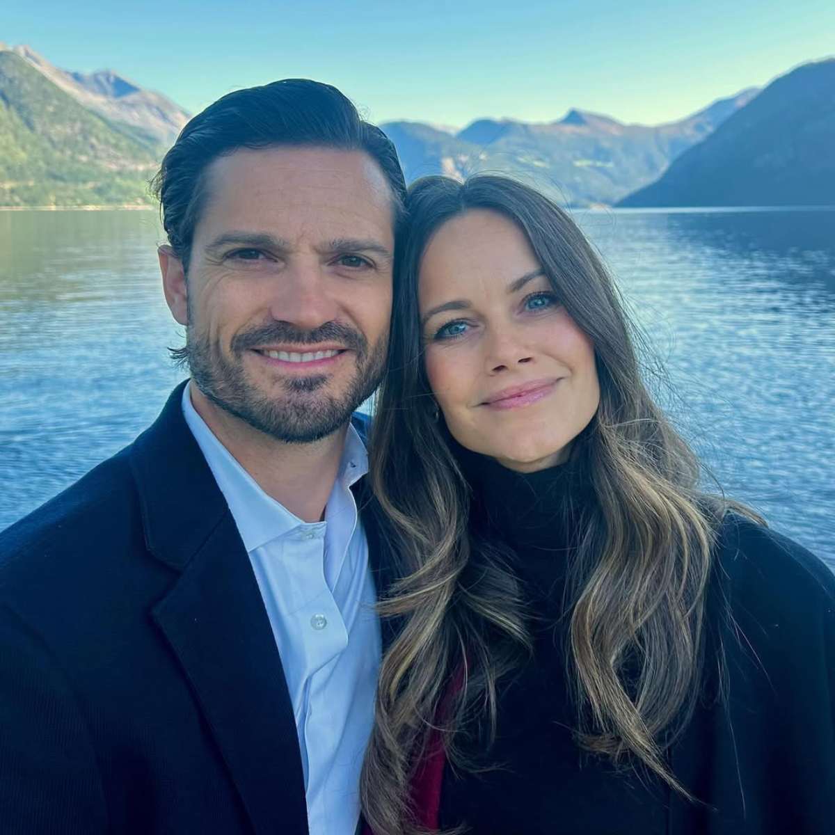 El príncipe Carlos Felipe y la princesa Sofía esperan a su cuarto bebé para febrero del 2024.