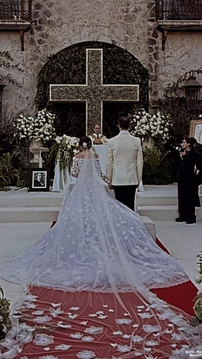 Sofía y Pablo en el altar.