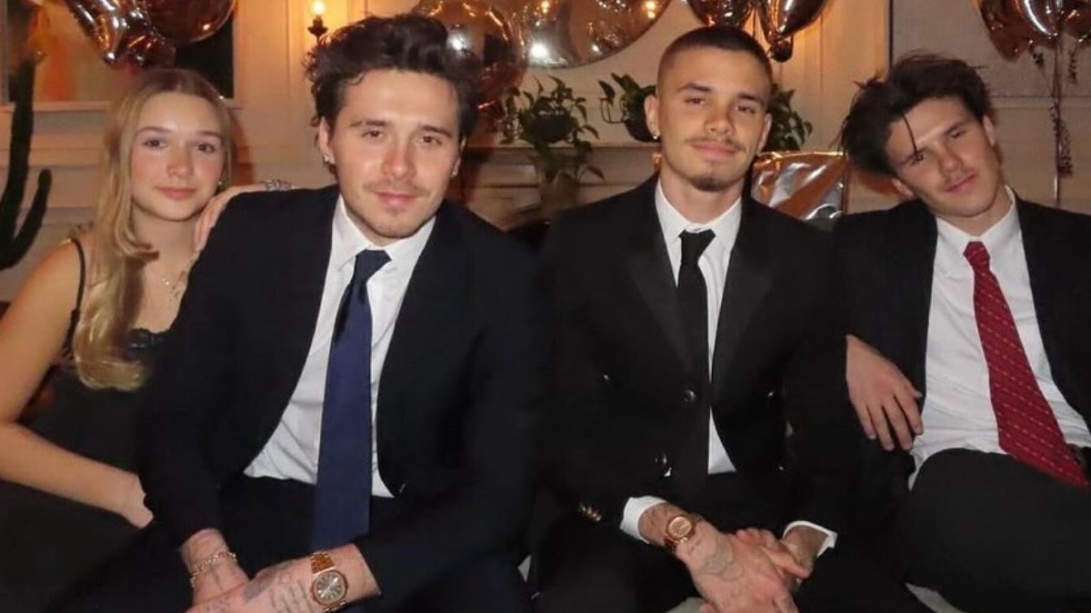 Brooklyn, Romeo, Cruz y Harper Beckham.