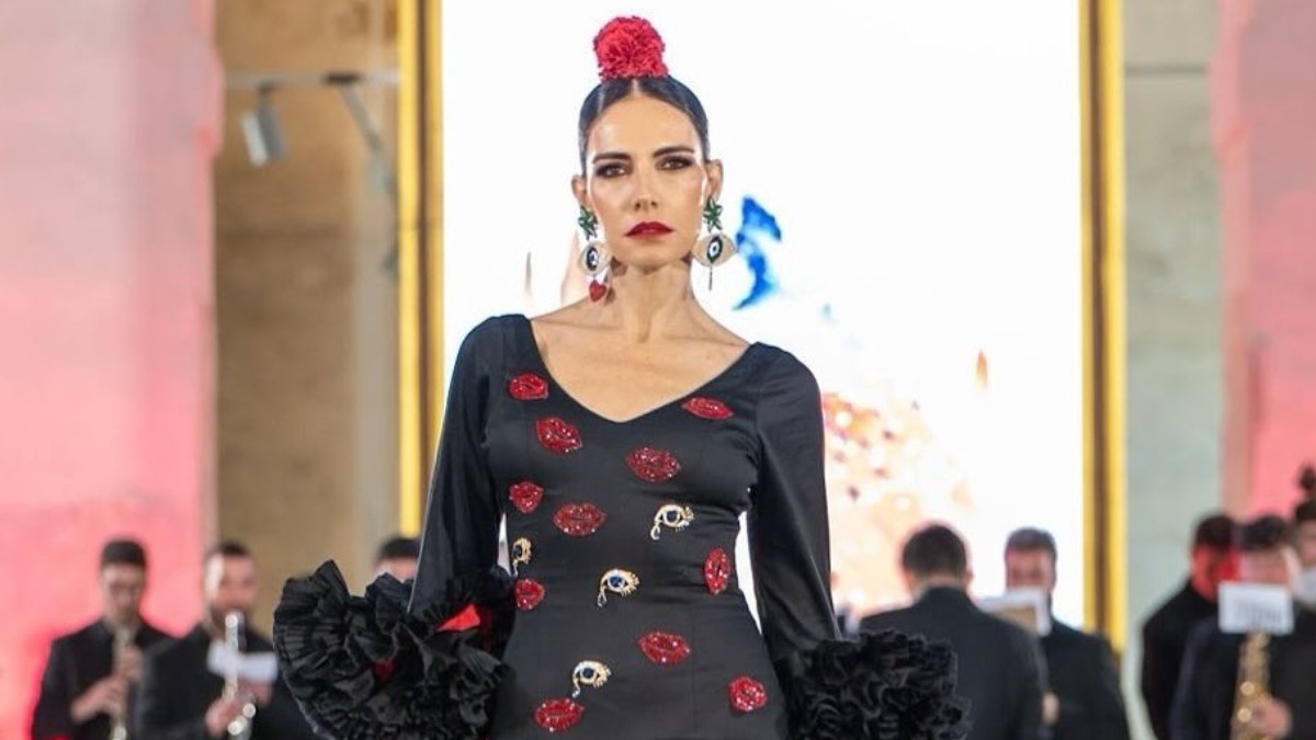 Adriana Abascal y el príncipe Manuel Filiberto de Saboya confirman relación durante desfile en Sevilla