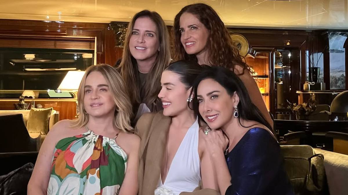La esposa de Ricardo Salinas Pliego también contó con otras invitadas. 