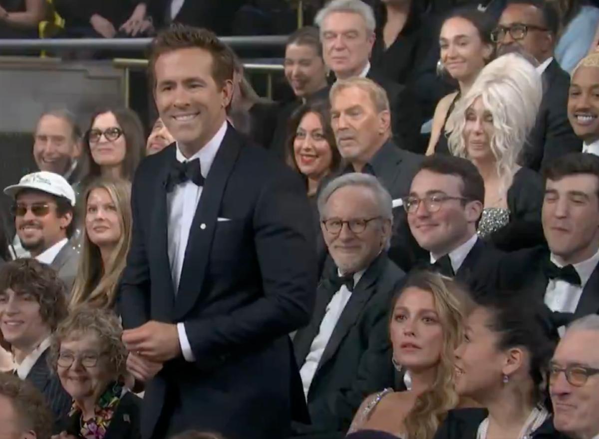 Ryan Reynolds hizo una broma en SNL sobre el pleito que él y Blake Lively tienen con Justin Baldoni.
