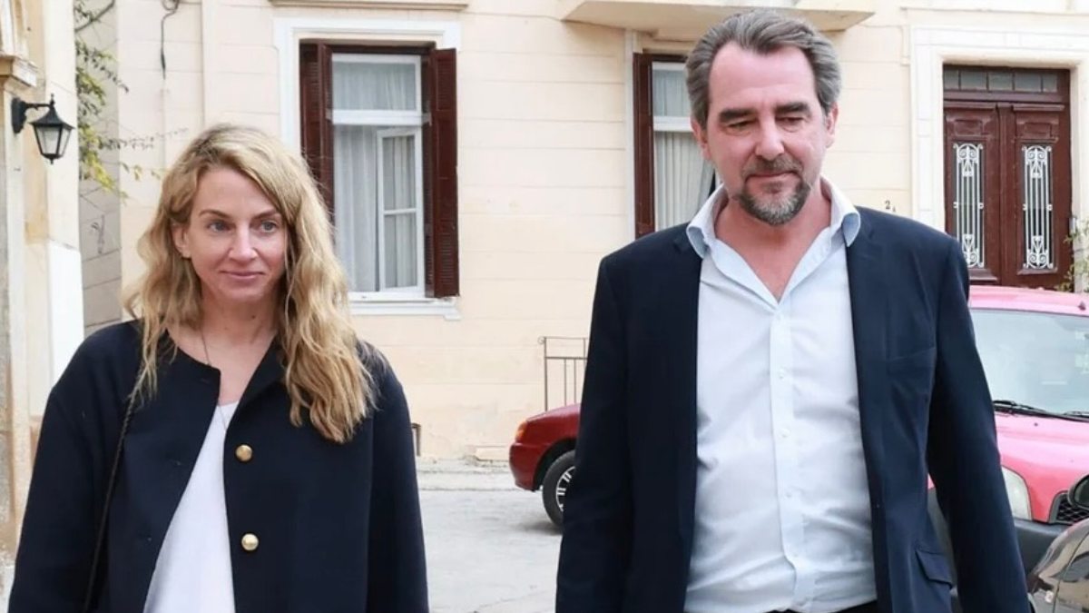 El príncipe Nicolás de Grecia y Chrysi Vardinogianni se dieron el sí en una boda muy íntima en Atenas