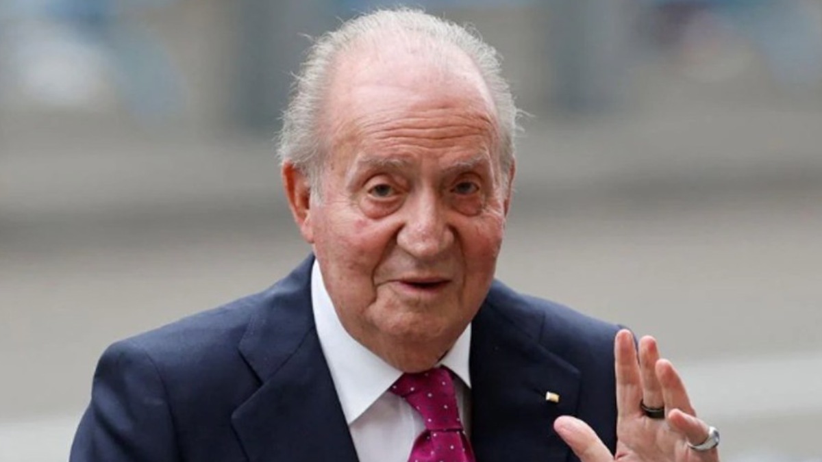La periodista Pilar Eyre aborda la relación que tiene el rey Juan Carlos con Marta Gayá: “Ha estado siempre con ella”