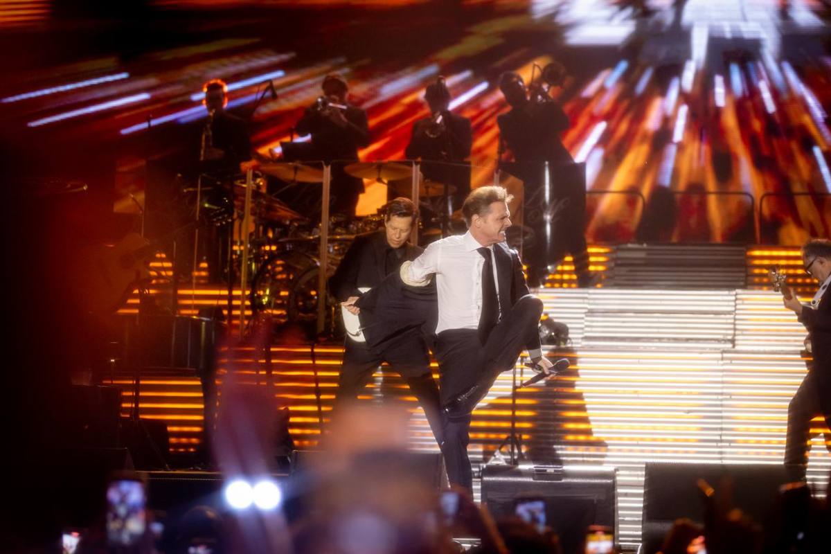 Los seguidores de Luis Miguel están deseosos de más música del cantante y, sobre todo, de verlo bien.