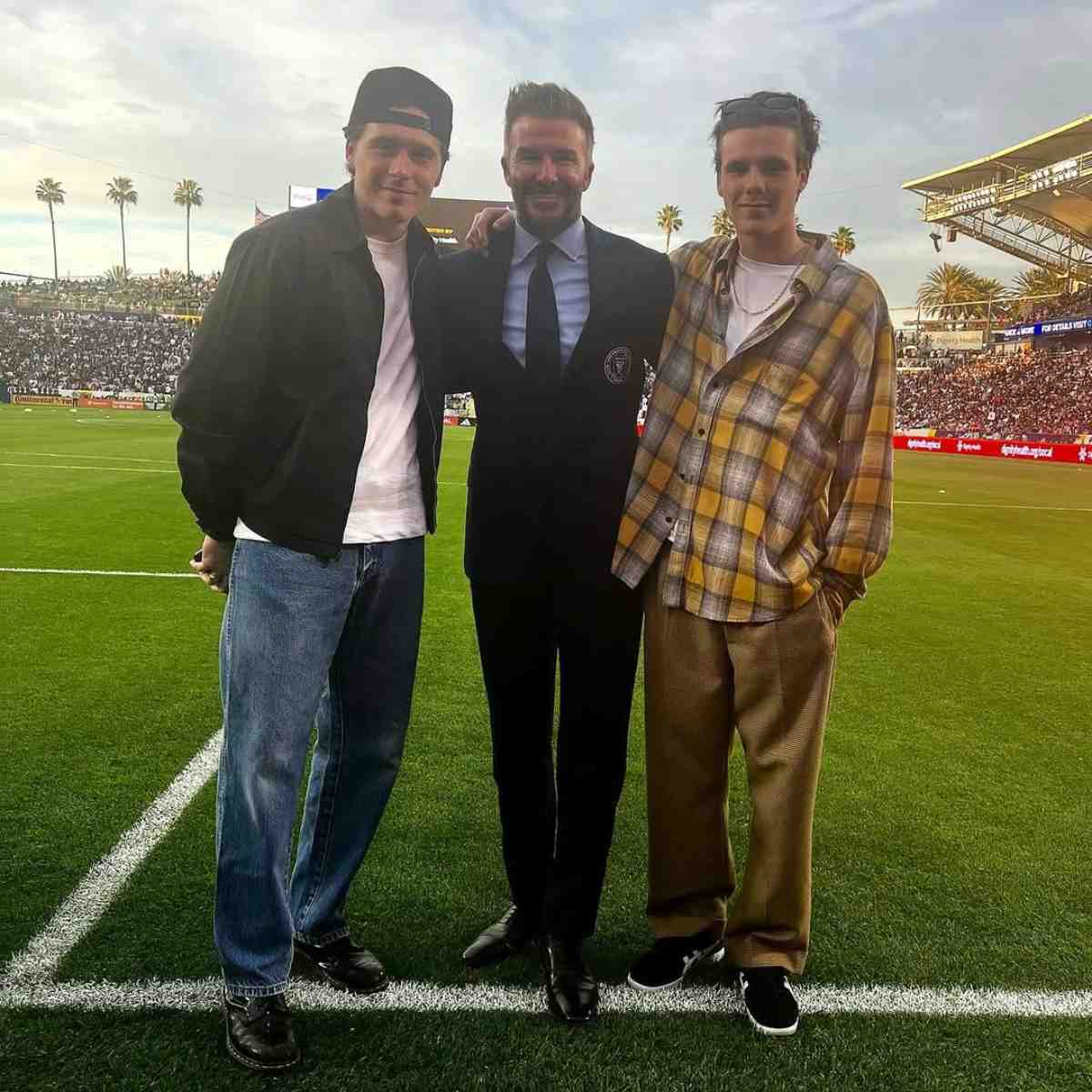 David Beckham espera pronto reconciliarse de su hijo. Brooklyn.