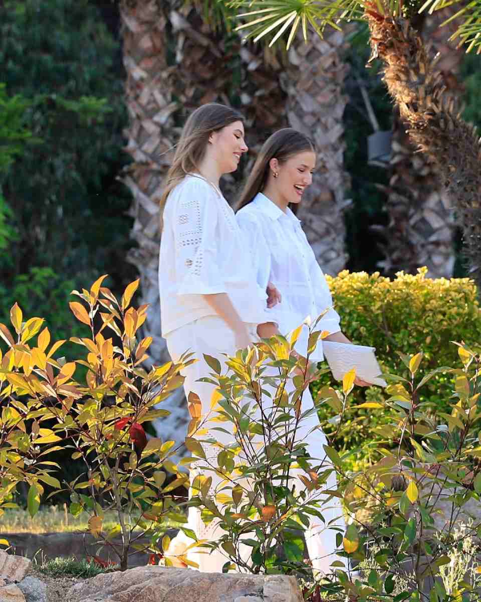 Debido a su formación militar naval abordo del buque Juan Sebastián Elcano, la princesa Leonor no acudirá a la graduación de su hermana, la princesa Sofía.