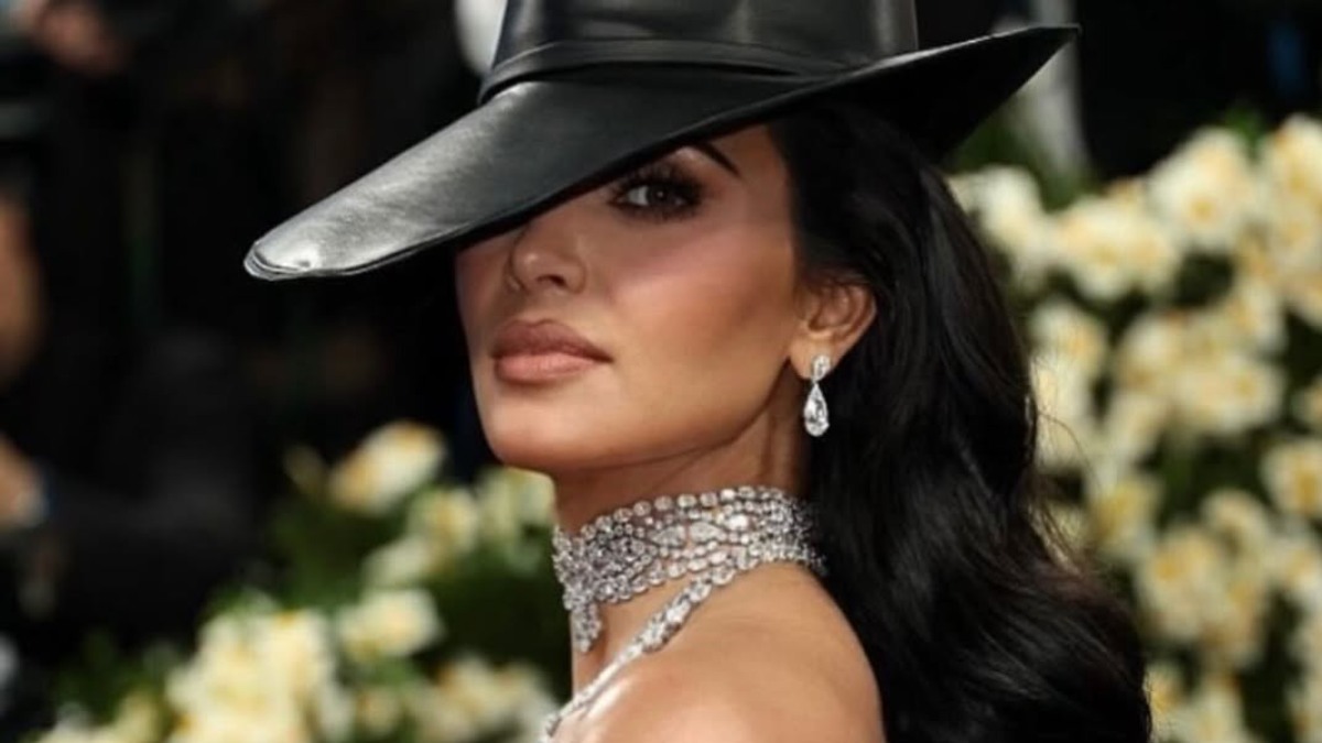 Kim Kardashian frente a sus sombras: el juicio que revive el robo del siglo en París