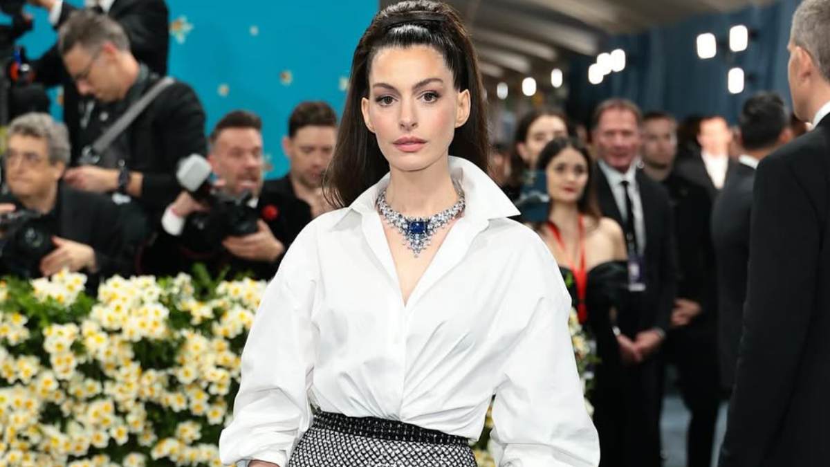 Anne Hathaway luce mejor que nunca.