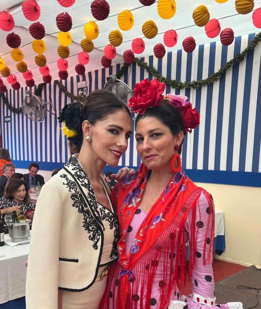 Adriana Abascal considera a la diseñadora Rocío Peralta como su hermana sevillana.
