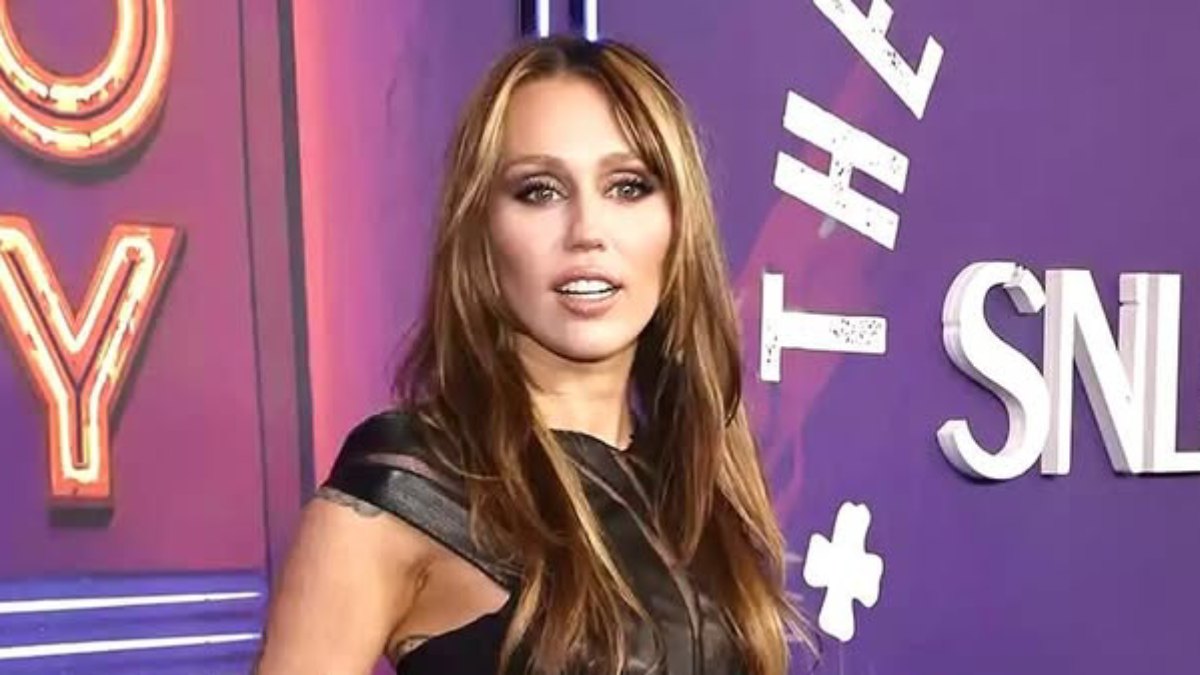 Miley Cyrus habla sobre su rara condición médica relacionada con su voz ronca