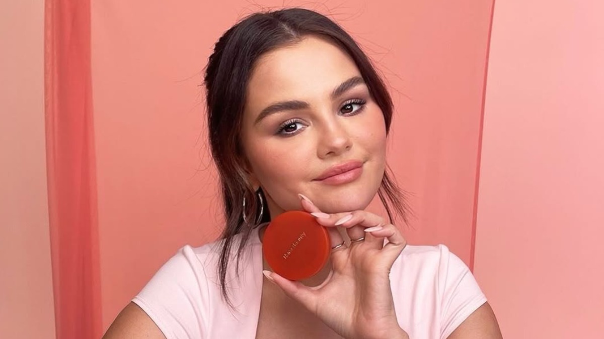 Ni la actuación ni la música, el maquillaje inclusivo convierte a Selena Gómez en una empresaria millonaria Ni la actuación ni la música, el maquillaje inclusivo convierte a Selena Gómez en una empresaria millonaria