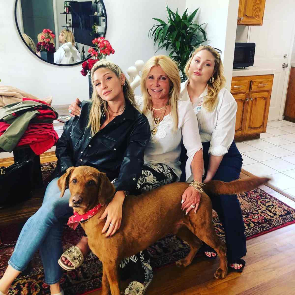 Pamela Bach tuvo dos hijas con el actor David Hasselhoff: Taylor y Hayley.