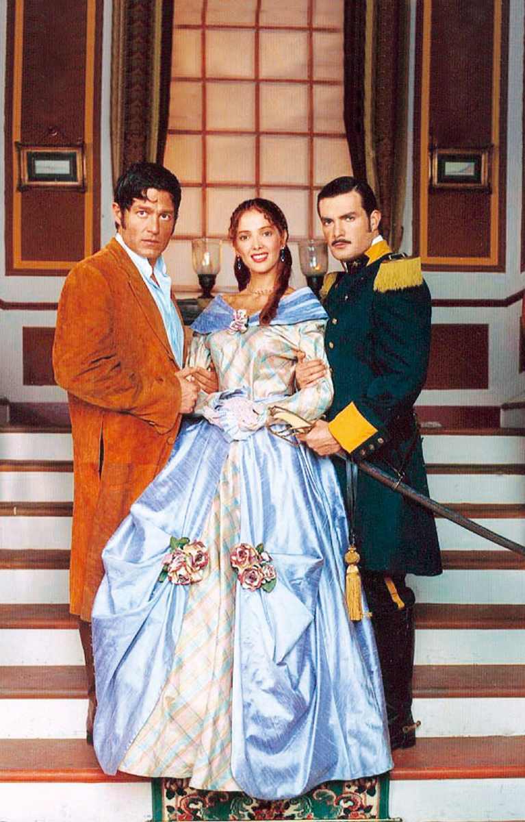 Fernando Colunga, Adela Noriega y Mauricio Islas protagonizaron la novela 'Amor Real'.