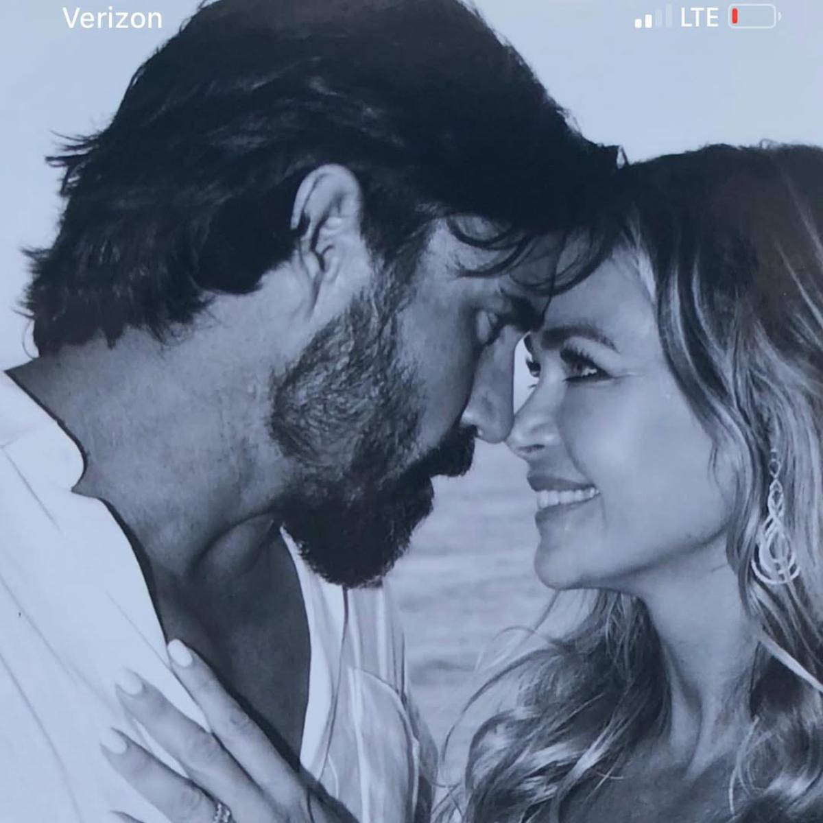 Aaron Phypers reveló que Denise Richards le fue infiel y es una adicta a los medicamentos.