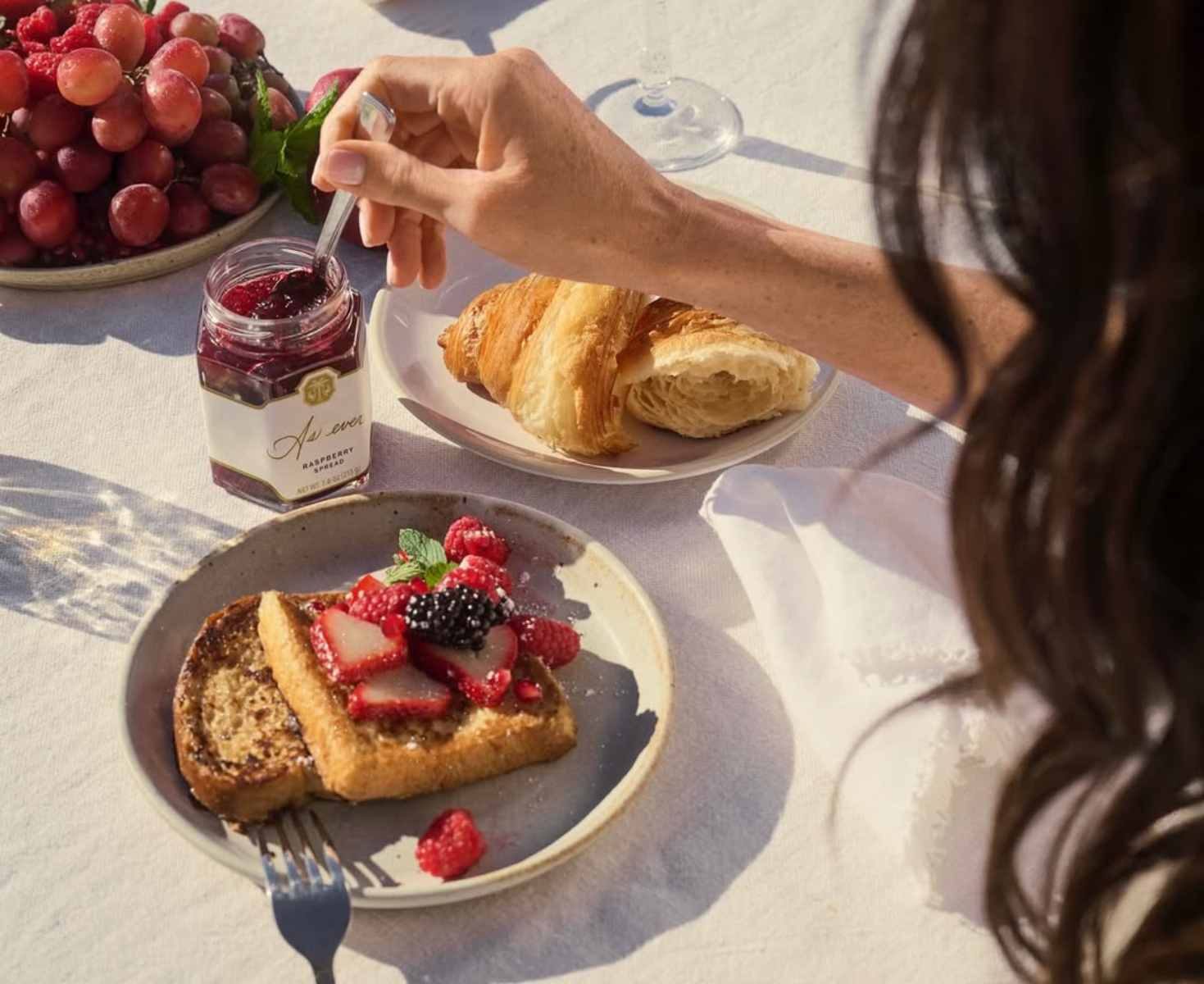 Los productos y alimentos que vende Meghan Markle se fabrican en una planta de Illiniois.