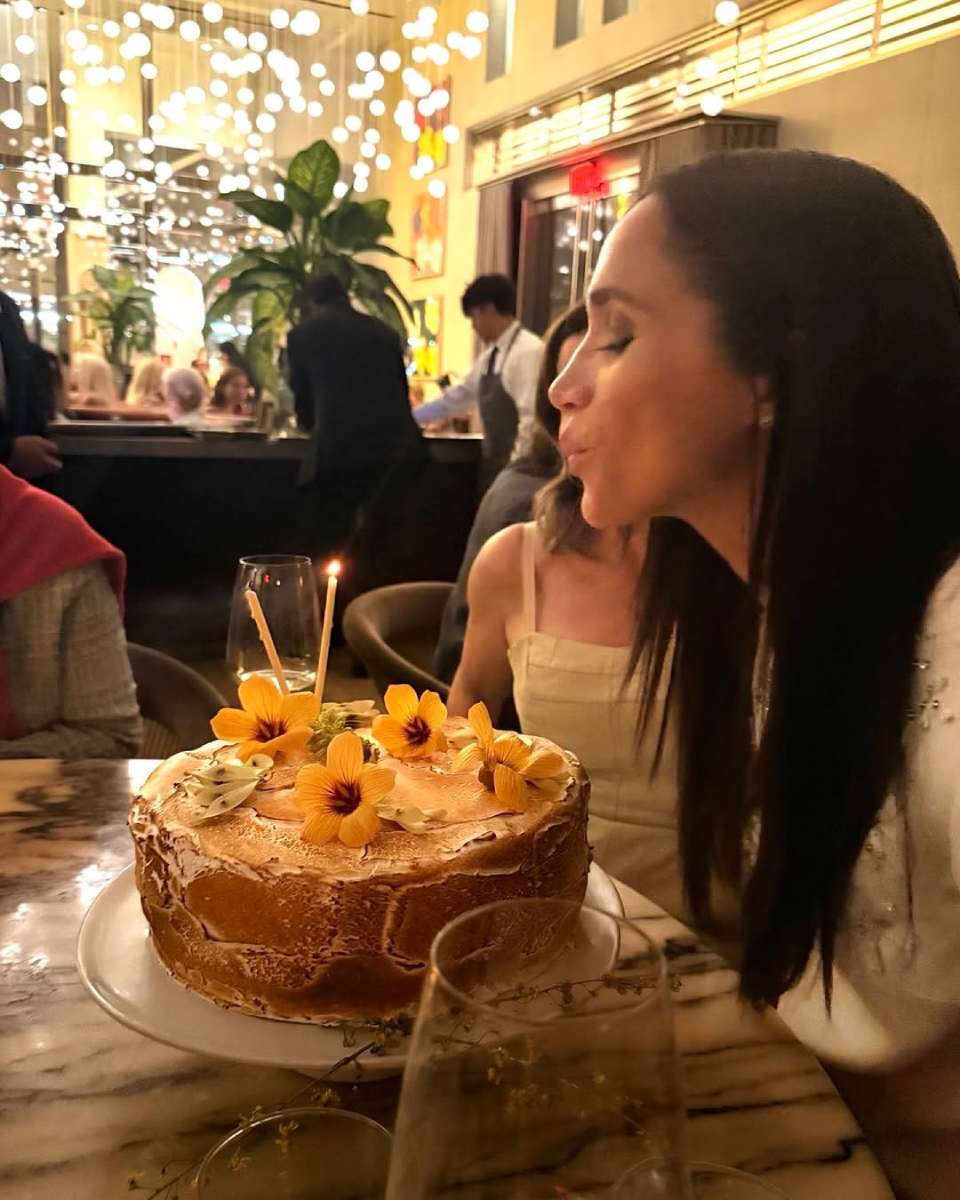Meghan Markle celebró su cumpleaños 44 con una cena en el restaurante Funke & Bar Funke.