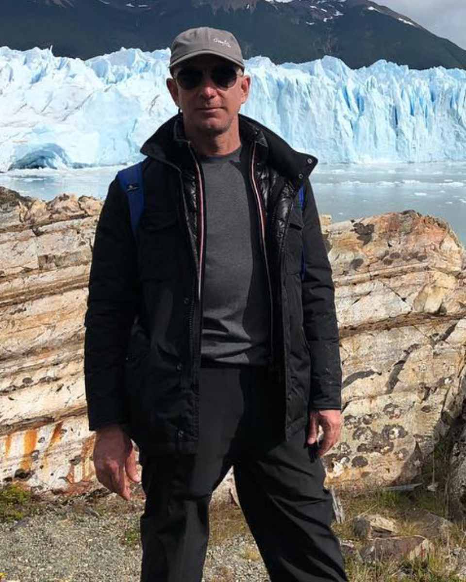 Jeff Bezos es propietario de la Metro-Goldwyn-Mayer (MGM), el estudio que posee los derechos de la saga James Bond.
