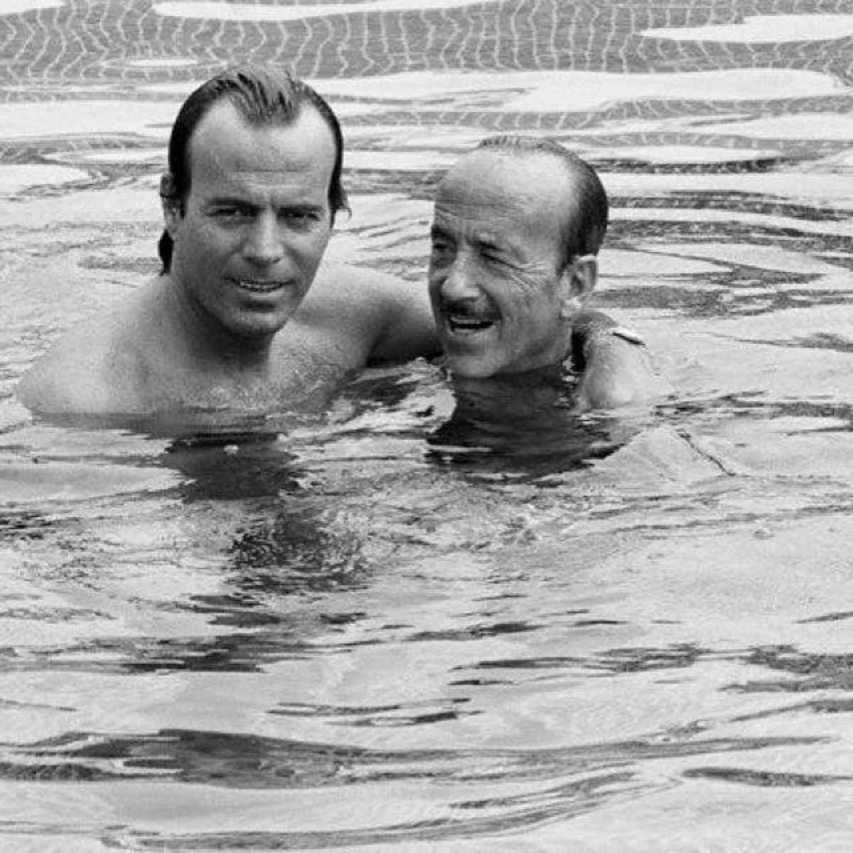 Julio Iglesias con su padre, Julio Iglesias Puga, conocido como "Papuchi".