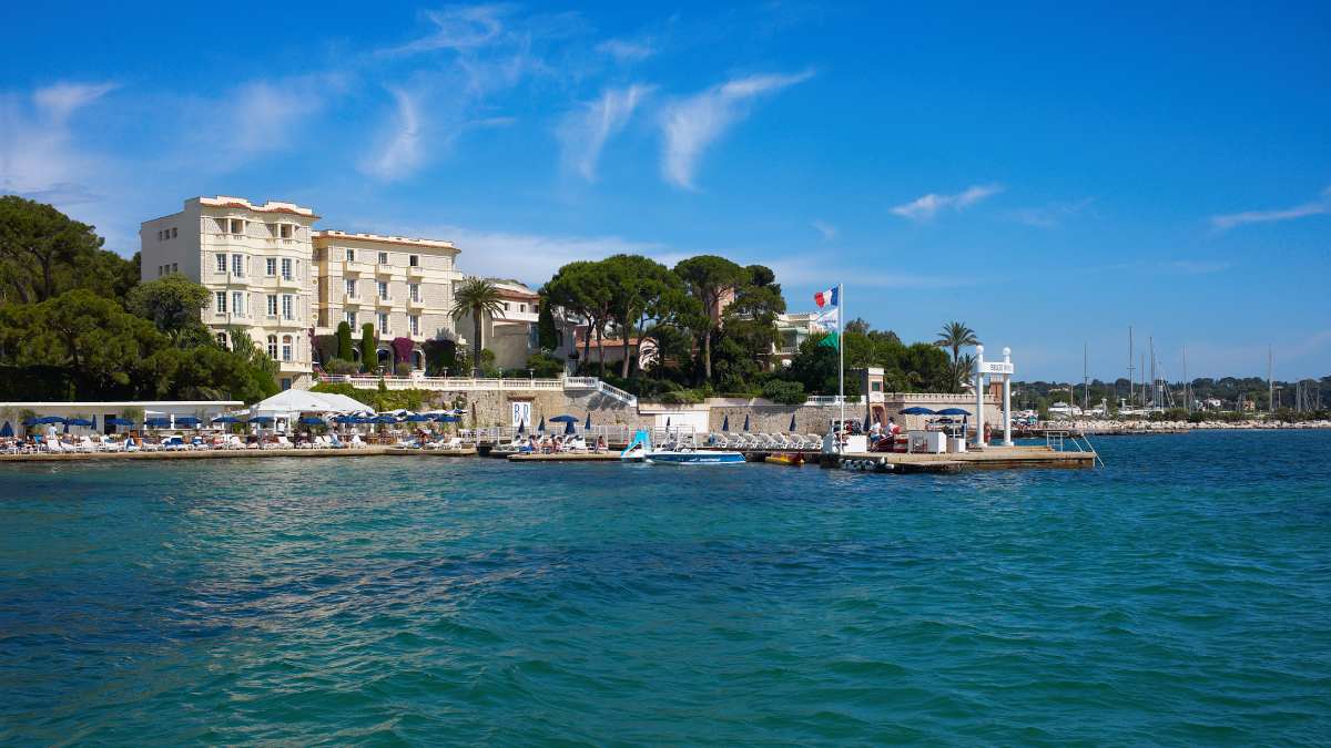 Antibes: la joya de la Riviera Francesa entre Fitzgerald, lujo y celebridades