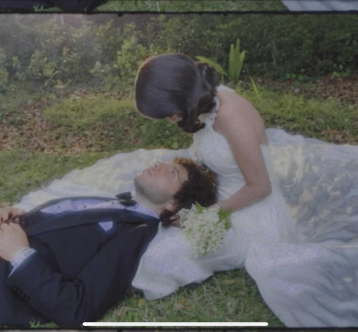 Detalles de la boda de Selena Gomez y Benny Blanco.