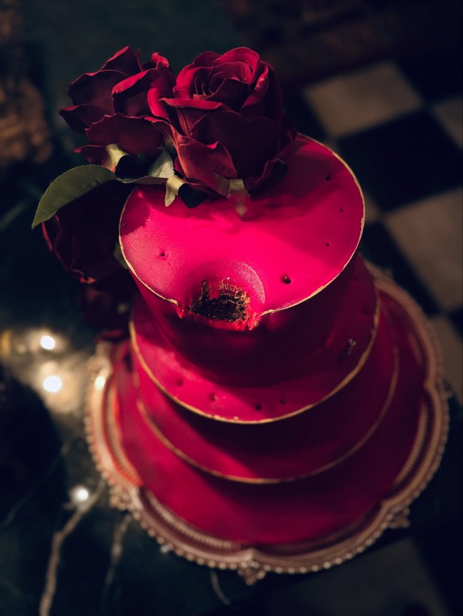 El pastel de cumpleaños de la festejada Valentina Paloma. (Foto: Instagram/salmahayek)