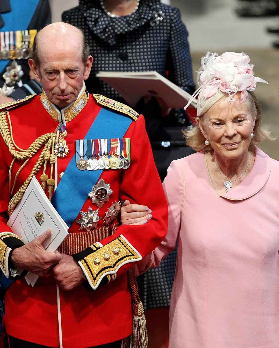 El príncipe Harry viajó al Palacio de Kensington para presentar sus respetos y ofrecer sus condolencias al duque de Kent tras el fallecimiento de su esposa.