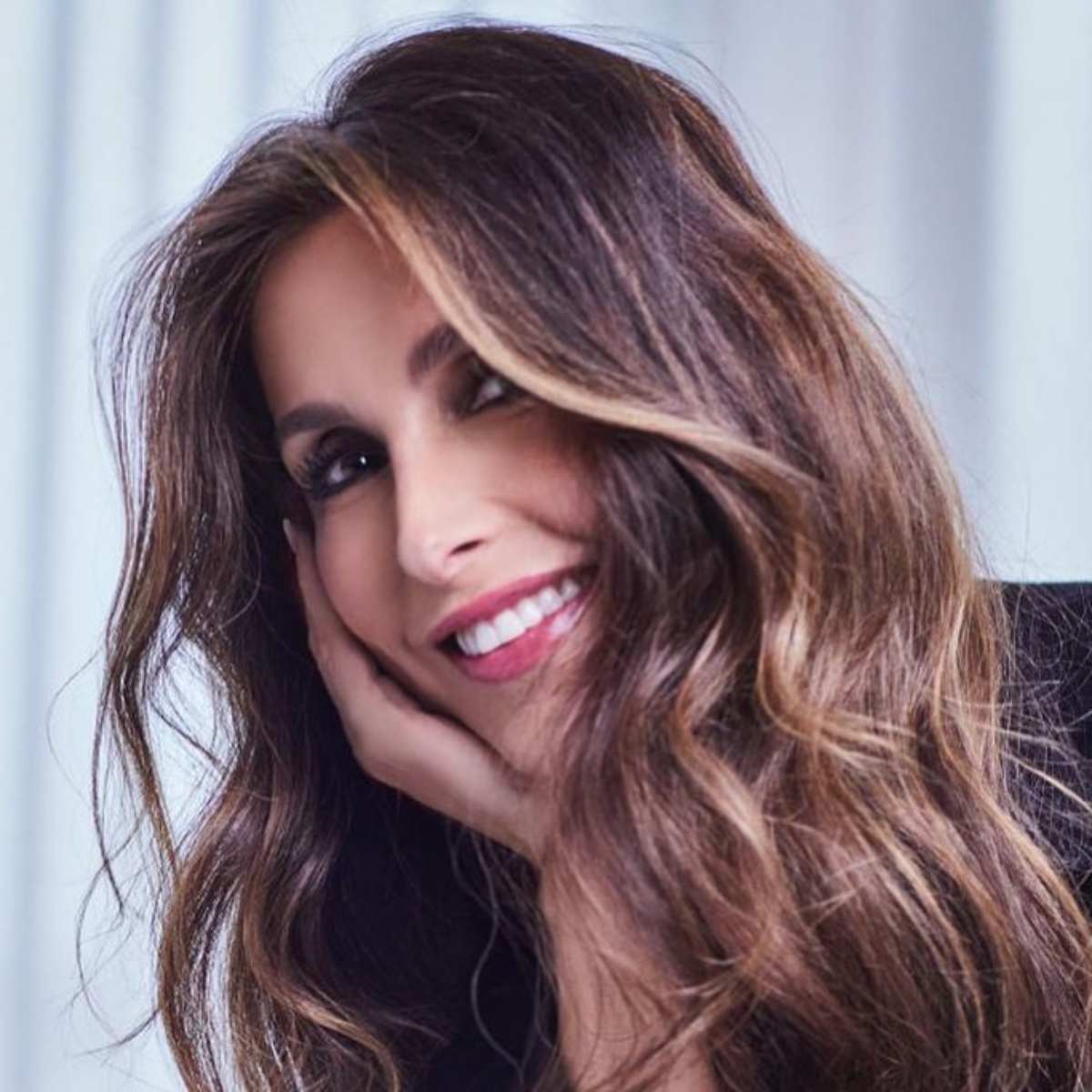La diseñadora Paloma Cuevas compartió que el tequila de Luis Miguel ya se puede disfrutar en España. 