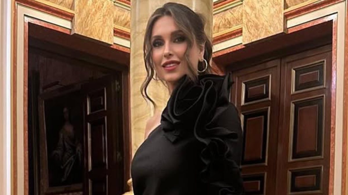 Muy orgullosa, Paloma Cuevas presume y promueve el tequila de Luis Miguel en España