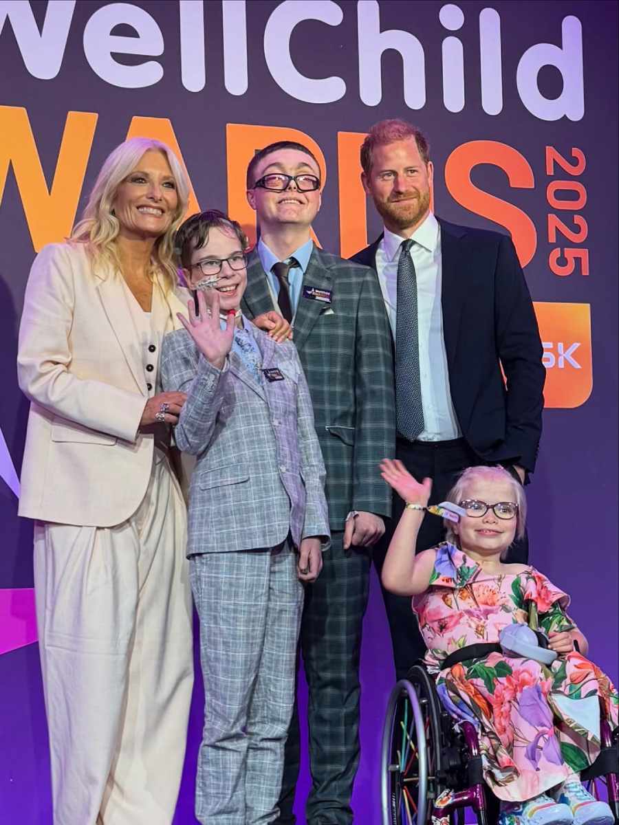 El príncipe Harry participó en la gala de los premios Wellchild.
