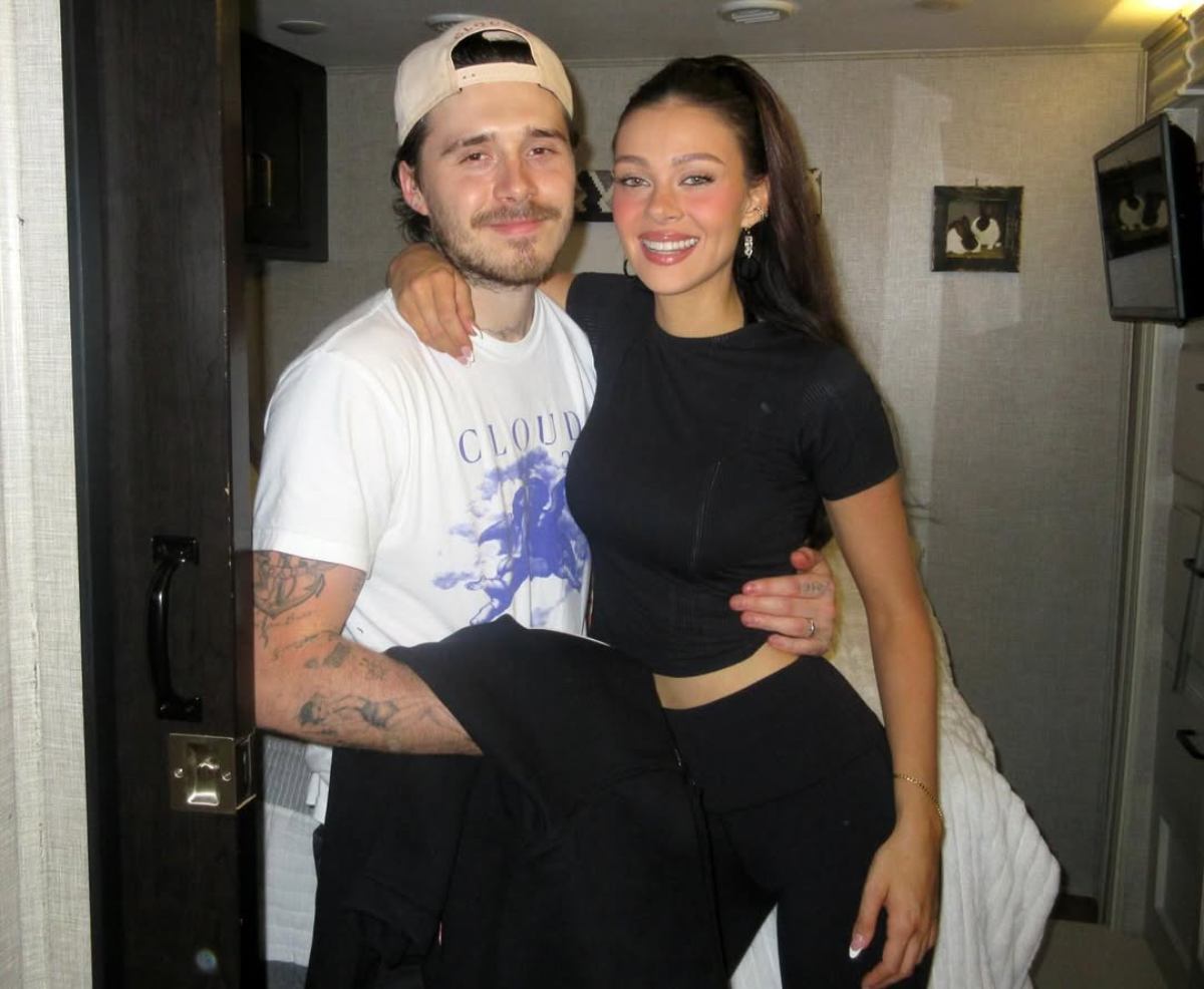 Brooklyn Beckham y su esposa Nicola Peltz fueron de los grandes ausentes en la boda de Selena Gomez y Benny Blanco.