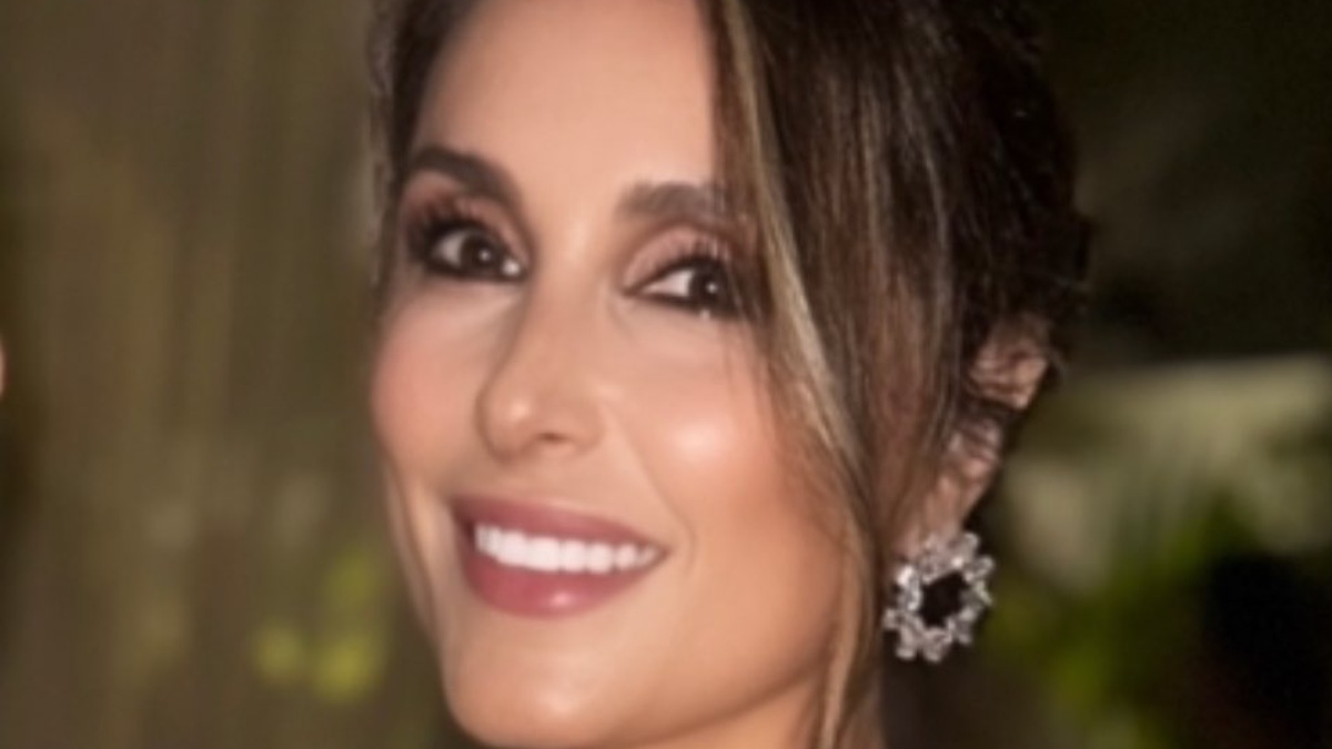 Con un vestido de su propia creación, Paloma Cuevas destacó por su estilo en la boda de la hija de Eduardo Hochschild
