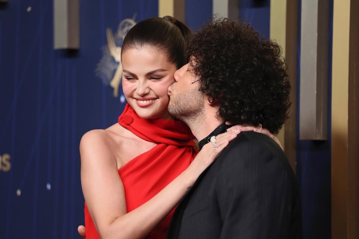 Selena Gomez conoció a Nicola Peltz y a Brooklyn Beckham en la Gala del Museo de la Academia. en octubre de 2022. 