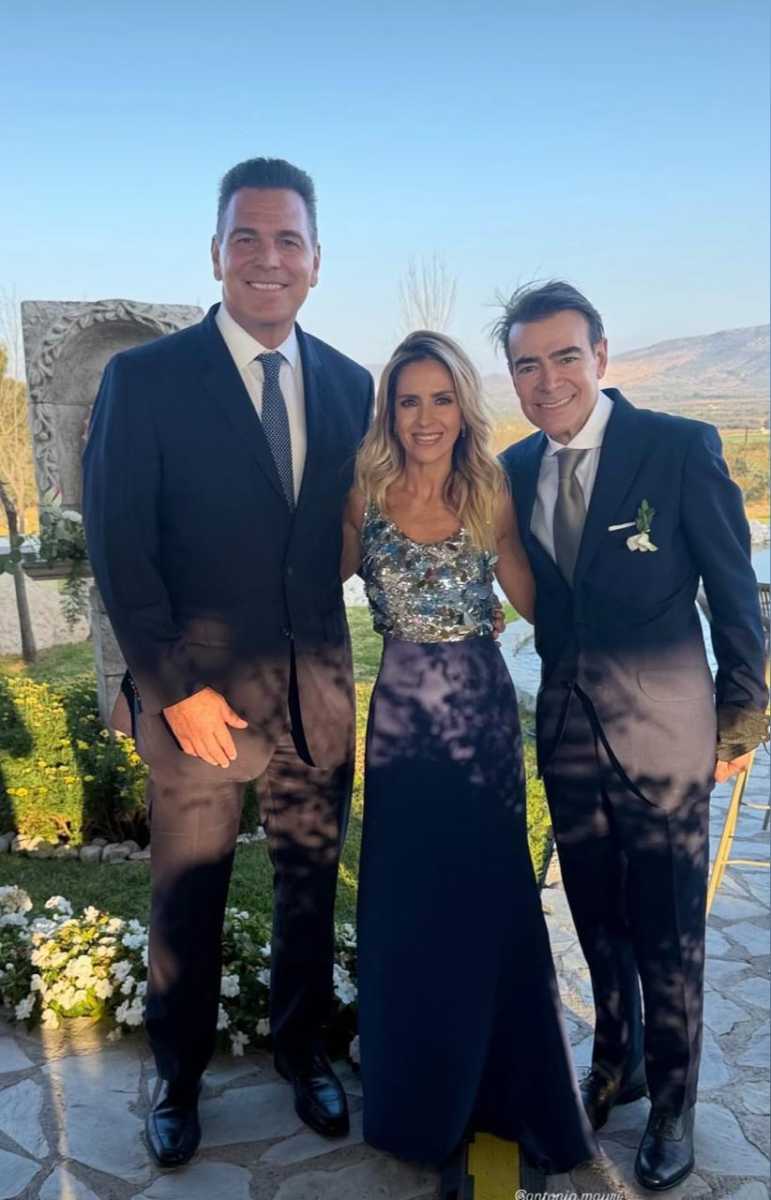 Héctor Loustaunau con Graciela y Toño Mauri.