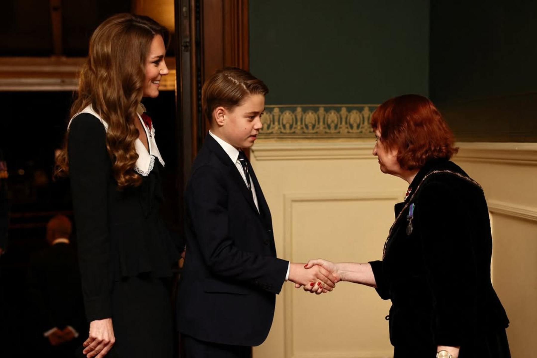 Kate Middleton estuvo siempre atenta a su hijo, el príncipe George.