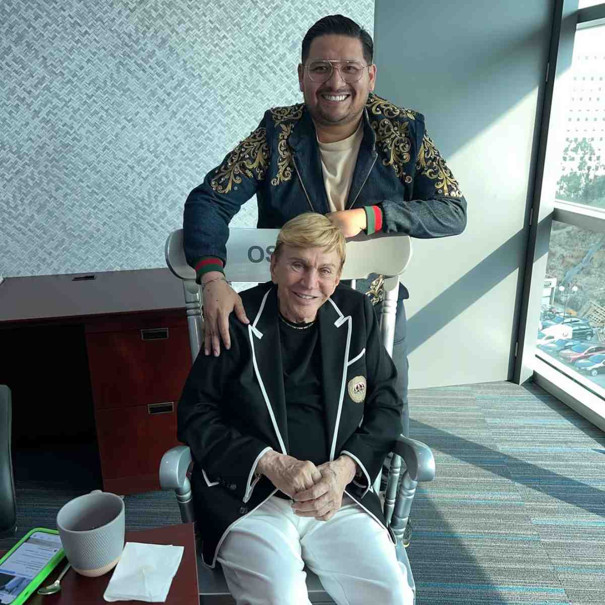 George Figueroa junto a Osmel Sousa, el zar de la belleza.