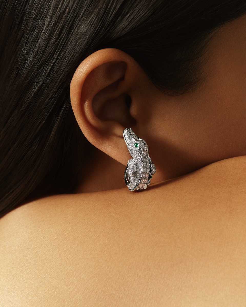 Collar de cocodrilo.