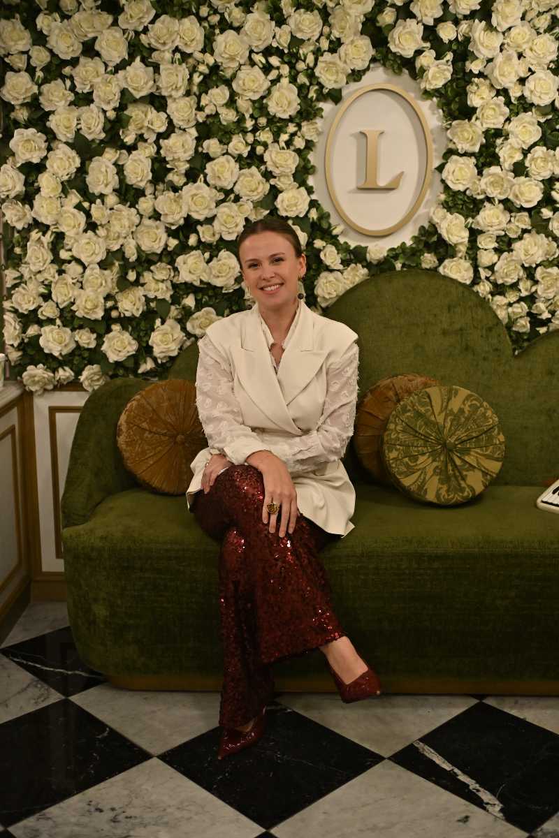 Ana Martínez.