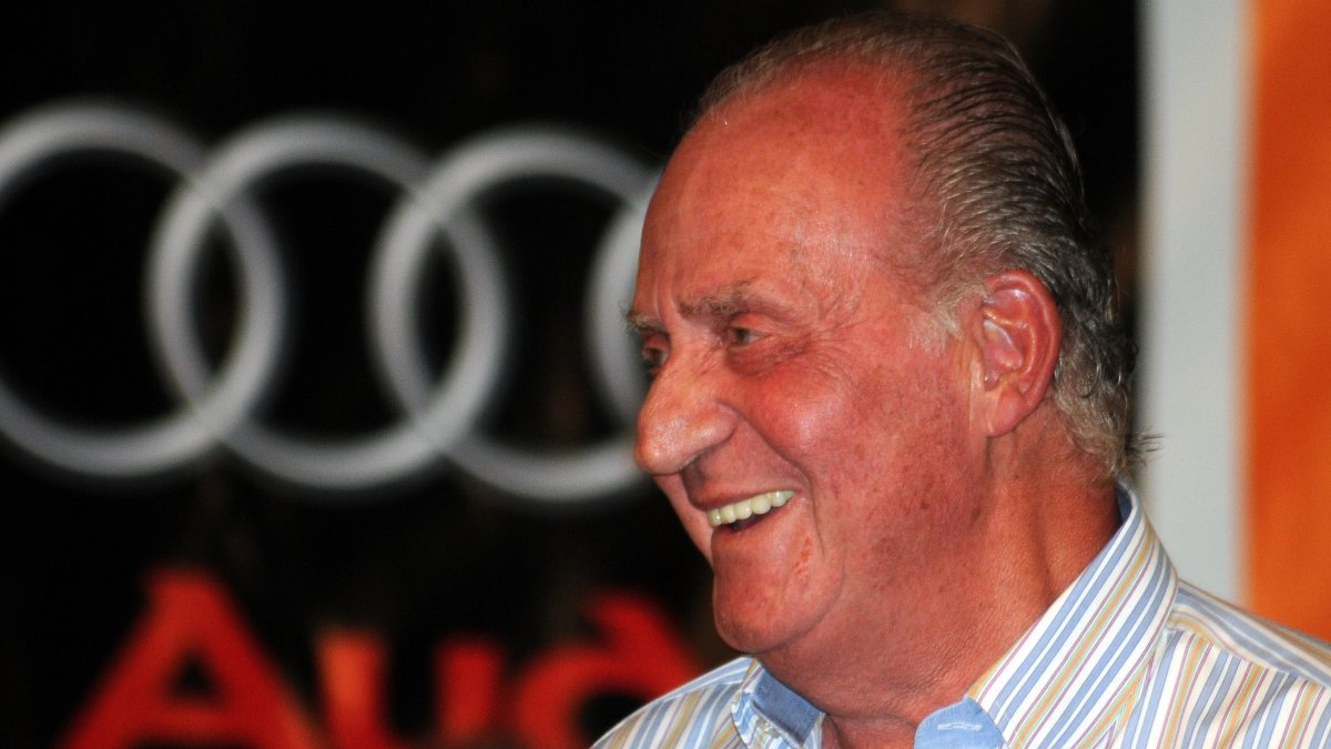 Juan Carlos de España se confiesa ante la prensa francesa: desde asumir sus errores hasta su anhelo de recuperar la relación con sus nietas