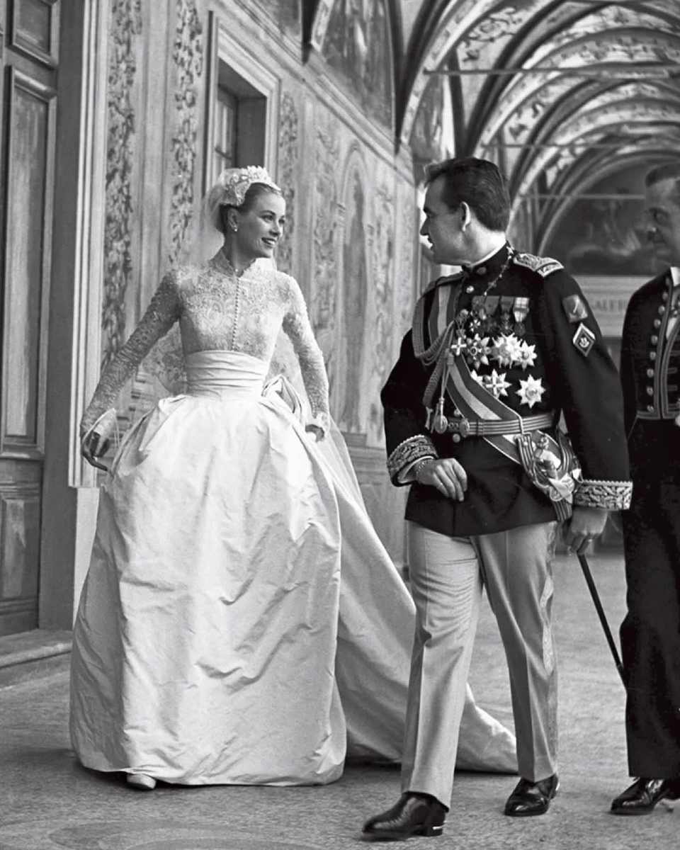 Kelly se convirtió en princesa de Mónaco al casarse con el príncipe Rainiero III, en 1956. 