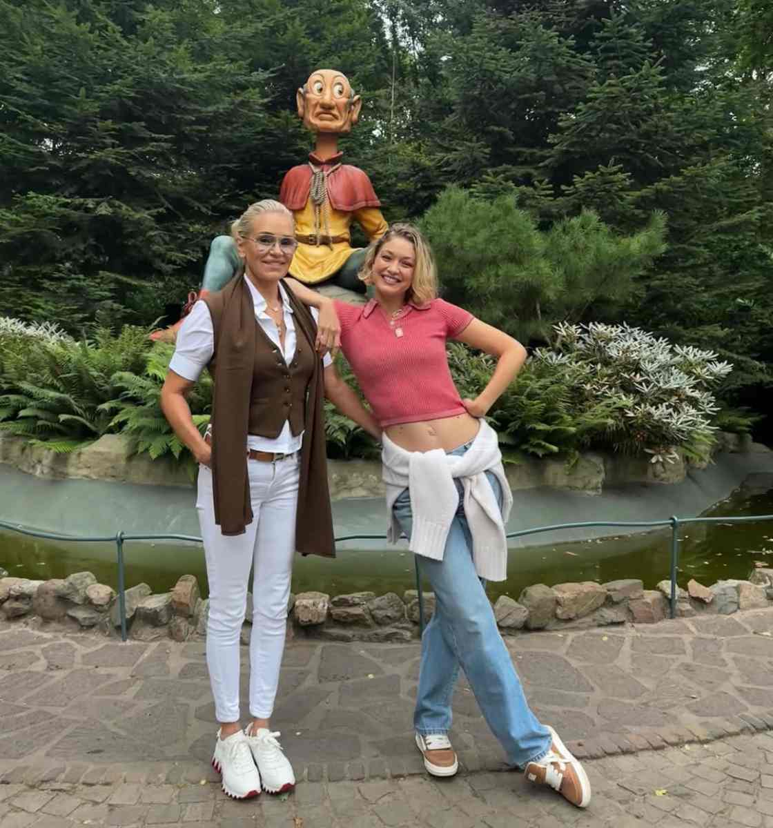 Yolanda y Gigi Hadid.